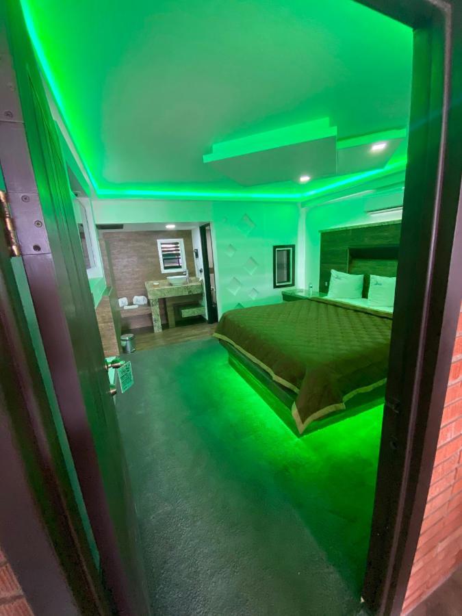 Hotel Fiesta Росарито Экстерьер фото